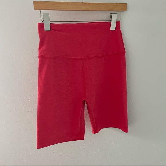 BEYOND YOGA Spacedye Keep Pace Pocket 7" Biker Short pink size large - Picture 2 of 13
